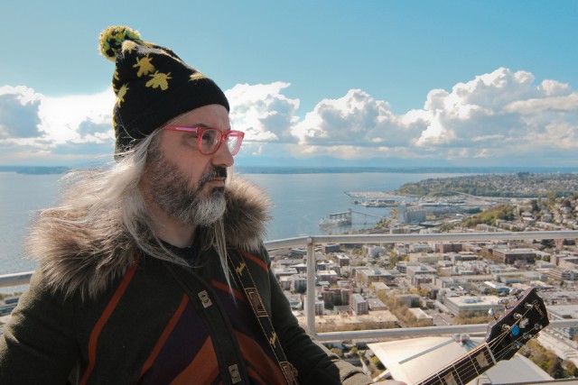 j-mascis-1475671455-640x427