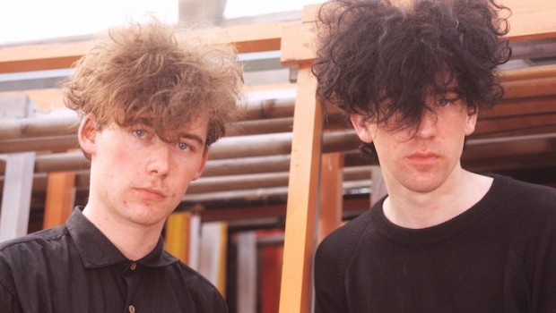 Brothers Jim Reid and William Reid of the Jesus and Mary Chain, London, 1985. (Photo by Michael Putland/Getty Images)