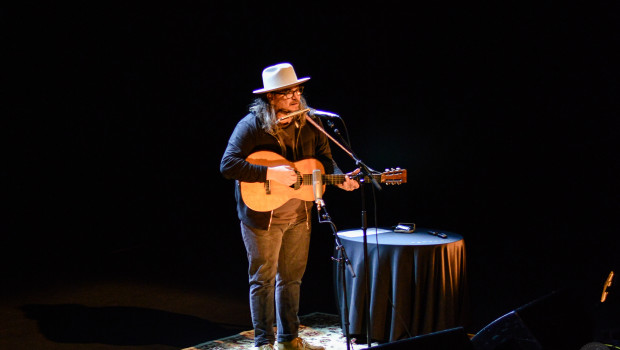 Jeff tweedy 2 cropped landscape