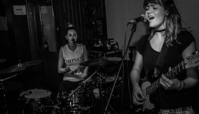 Rews performs @ McHugh's, Belfast