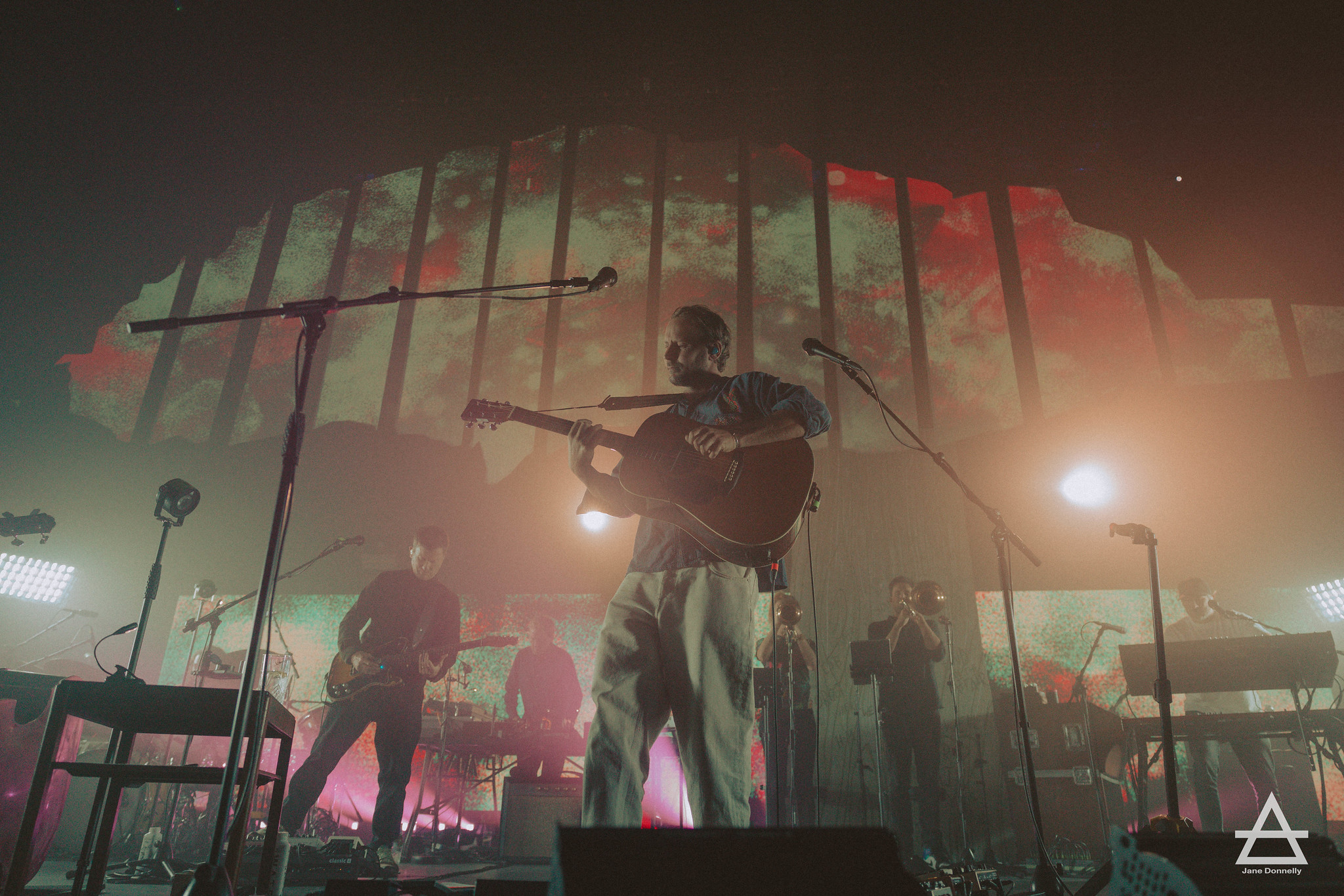 In Photos: Ben Howard w/ Daisy Rickman at 3Olympia, Dublin